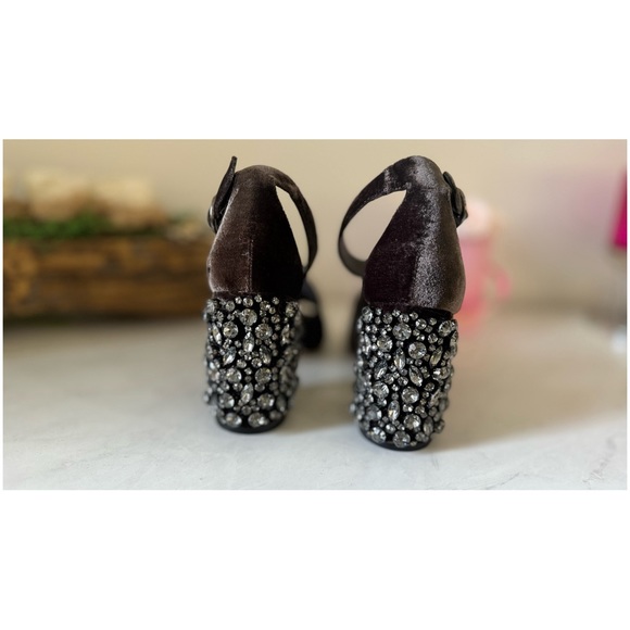 Joie Lafayette Heeled Velvet Sandal - Picture 6 of 12